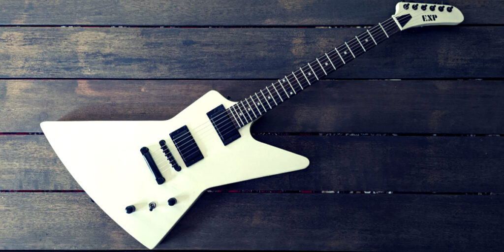 Guitar kit build finished EXPlorer